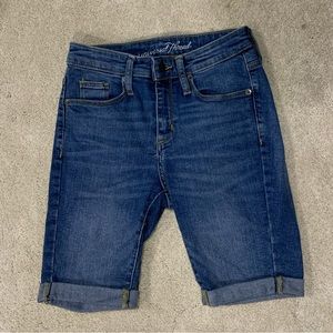 Universal Thread Jean Shorts